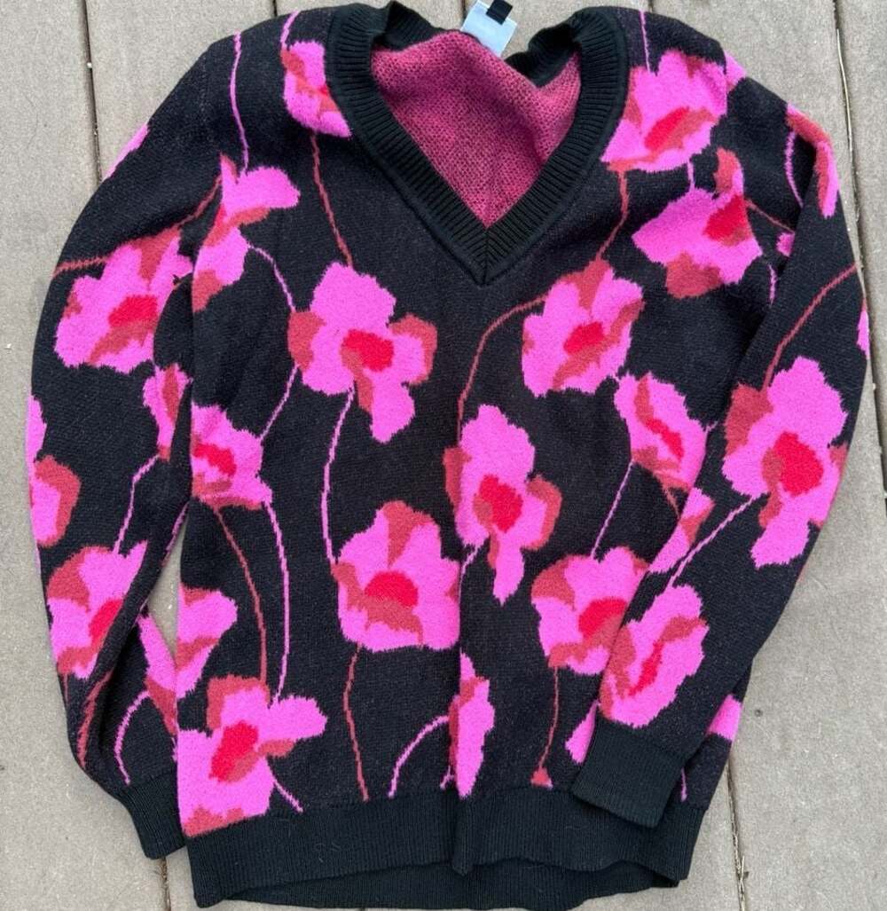 Cabi Rococo Floral Pullover Sweater V-Neck Sz Medium M